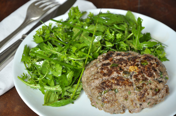 Tartare de bœuf et salade d’herbes