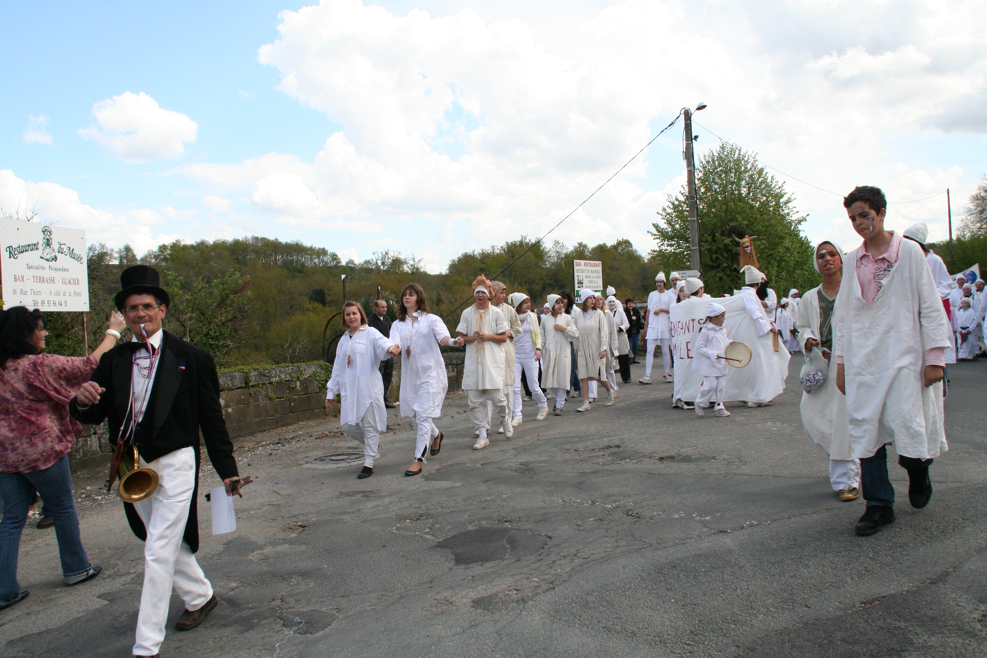 Un pays riche en manifestations insolites