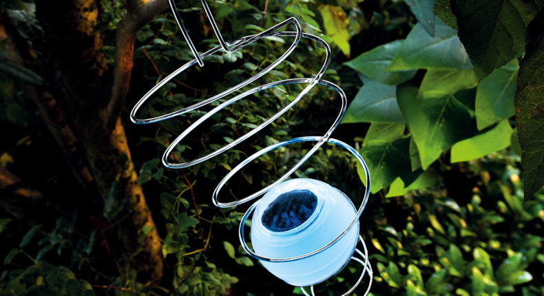 La lampe spirale solaire de Botanic