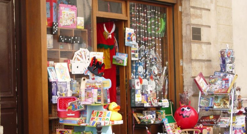 Les Fanfans : magasin de jouets