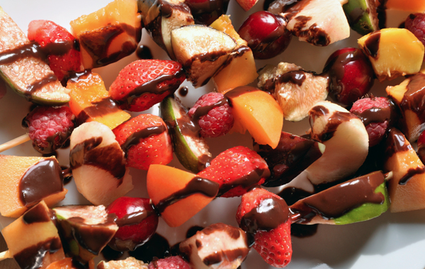 Brochettes de fruits au chocolat