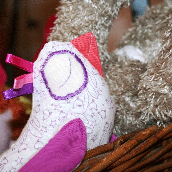 Le doudou "poule" de Graine de Plume