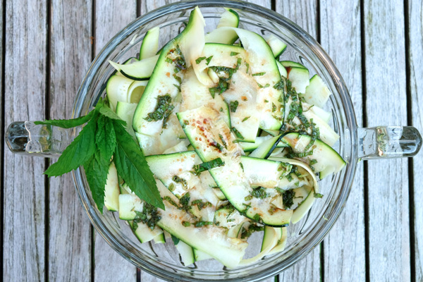 Salade de courgettes crues