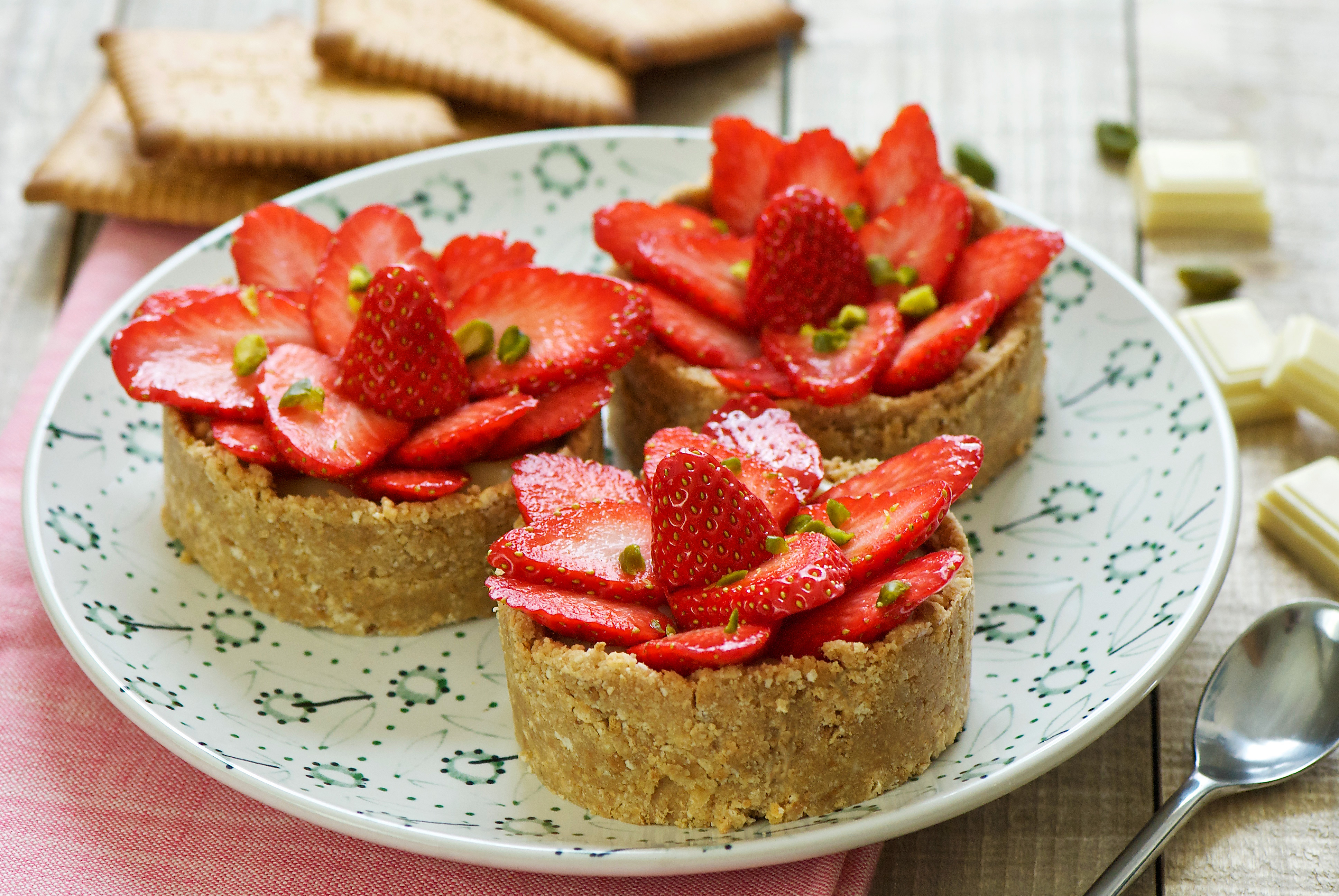 Tartelettes aux fraises et chocolat blanc