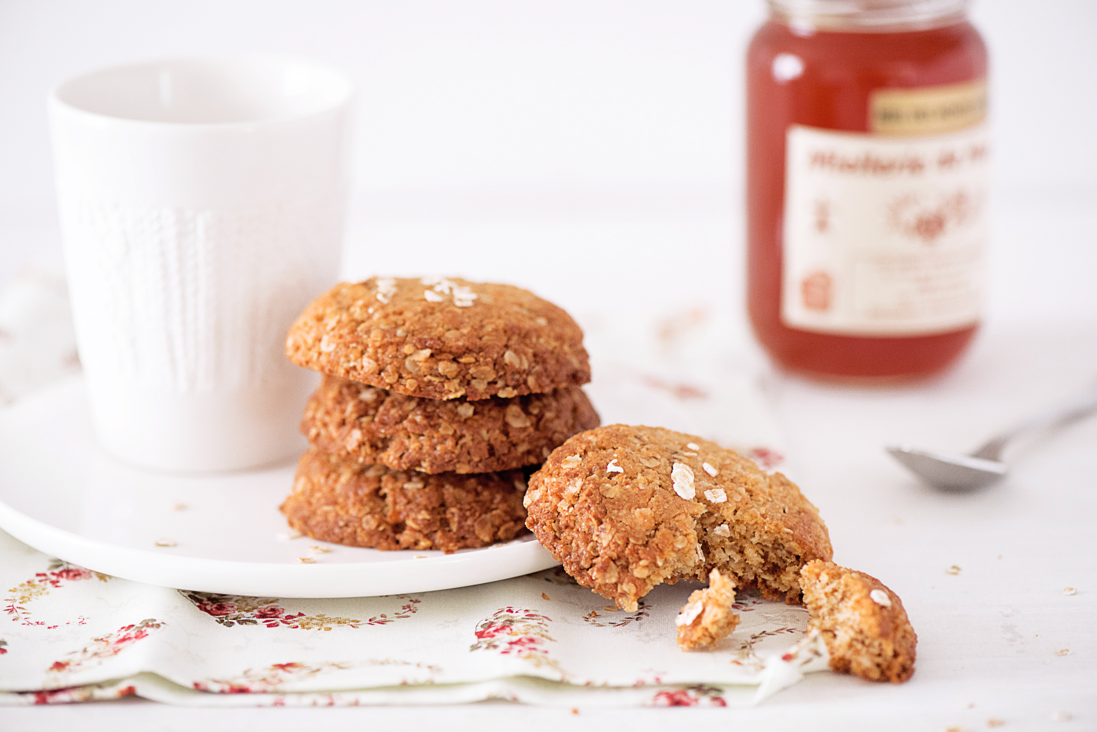 Biscuits au miel et flocons d'avoine