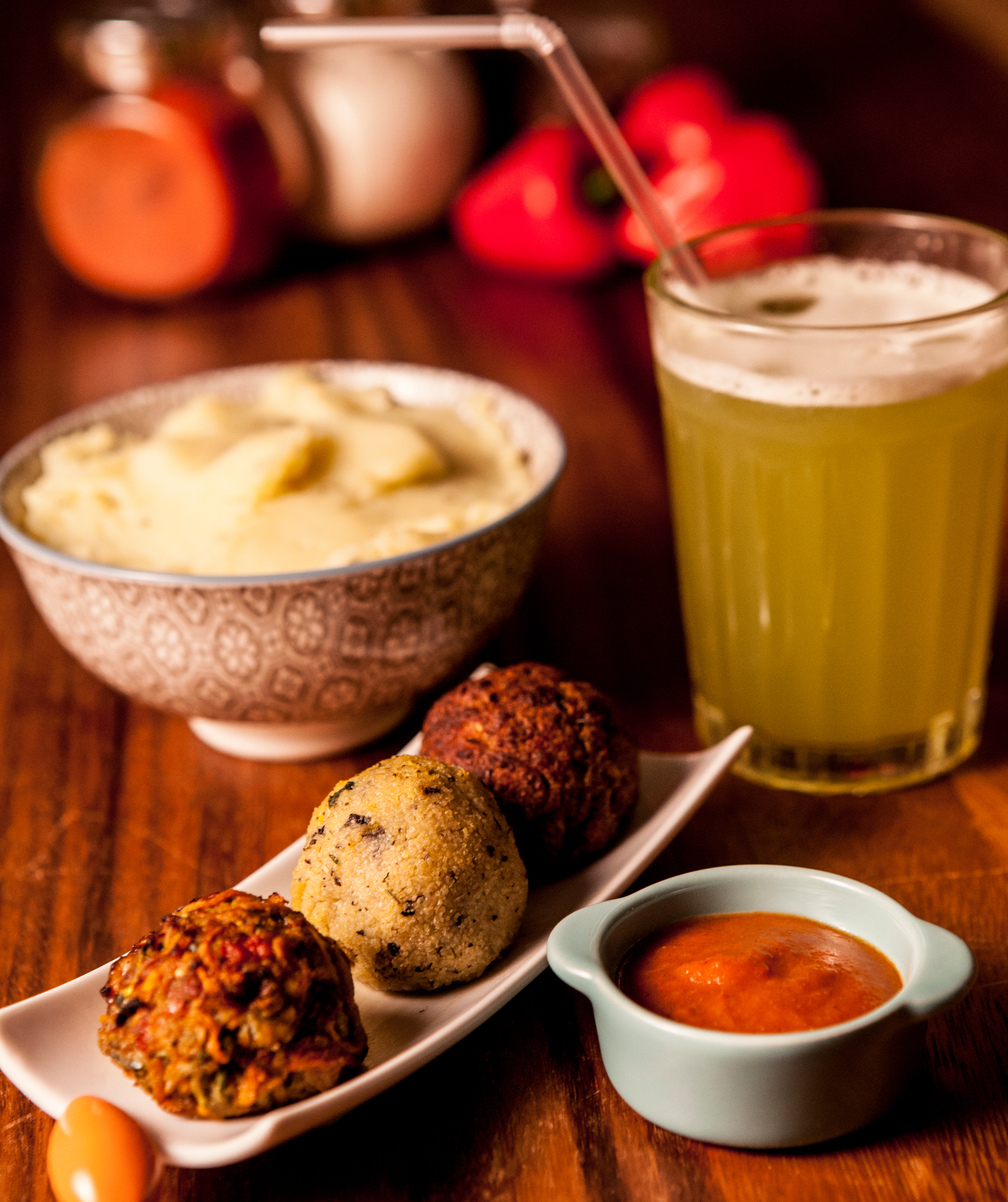 Le bar snack, Bül & bar à cannes, un petit air de tropiques dans Paris