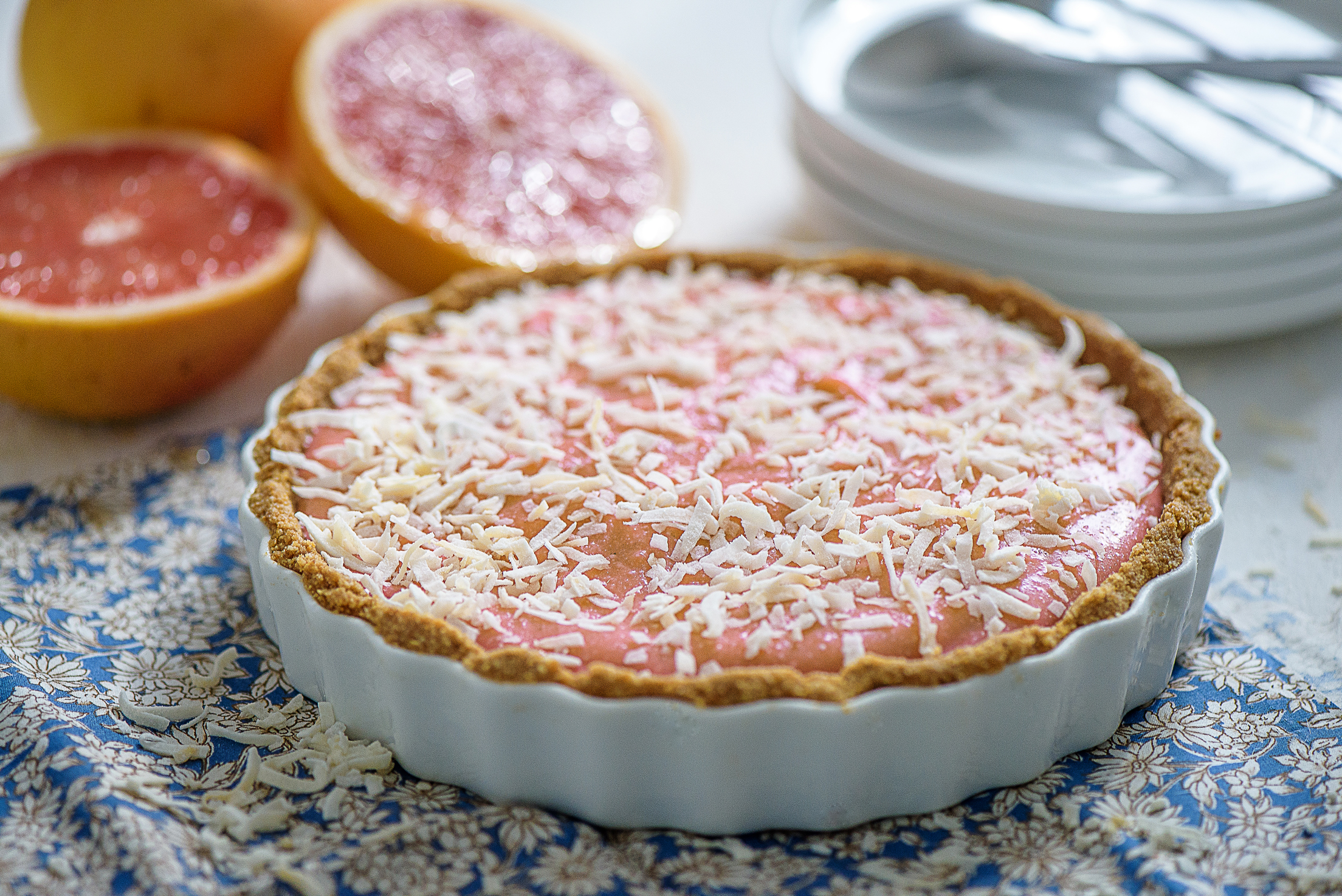 Tarte au pamplemousse rose et à la noix de coco