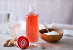 Sirop rose au gingembre
