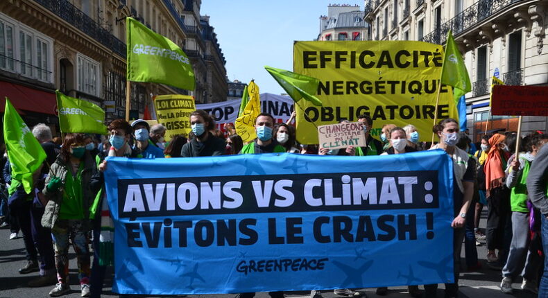 110 000 personnes partout en France ont manifesté contre le projet de loi le 28 mars
