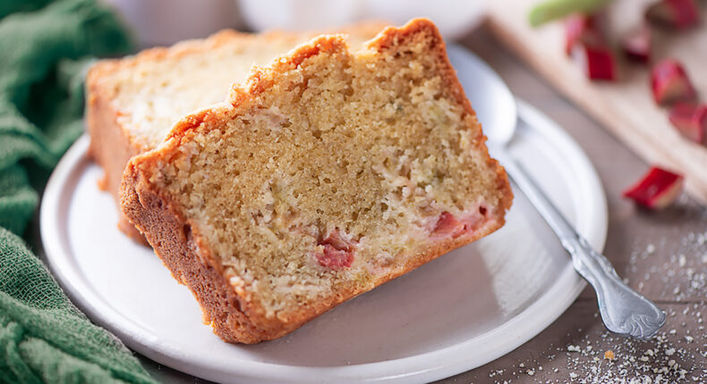 Cake à la rhubarbe - DD Mon Quotidien Autrement - ©E. Montuclard