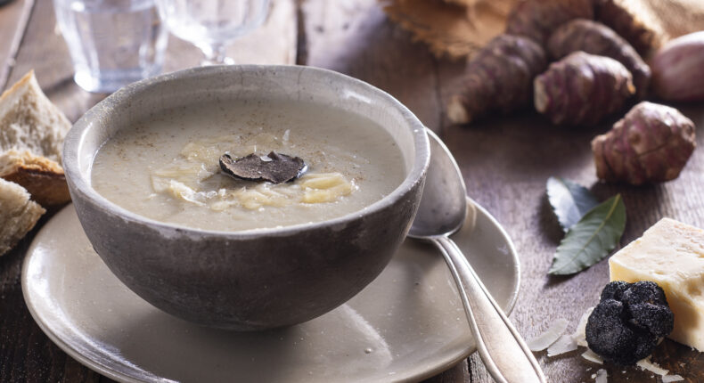 Velouté de topinambours, truffe et parmesan - Mon Quotidien Autrement - ©E. Montuclard