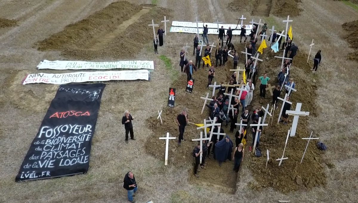 Manifestation sur le lieu de fouilles préventives : le chantier n'avait pas commencé mais les terres étaient déjà détruites !